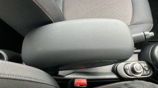 MINI Hatchback 1.5 Cooper Classic 3dr Auto Petrol Hatchback